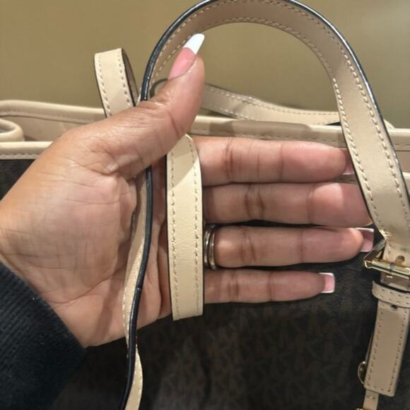 MICHAEL KORS Women's Brown Monogram Medium Jet Set Zip Top Tote Authentic - Picture 6 of 10